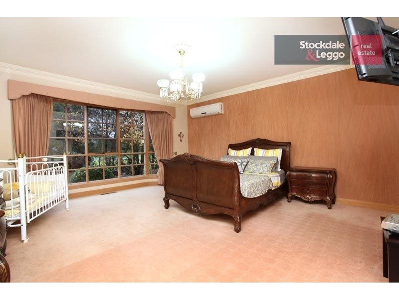 8 Galashiels Terrace, Greenvale VIC 3059