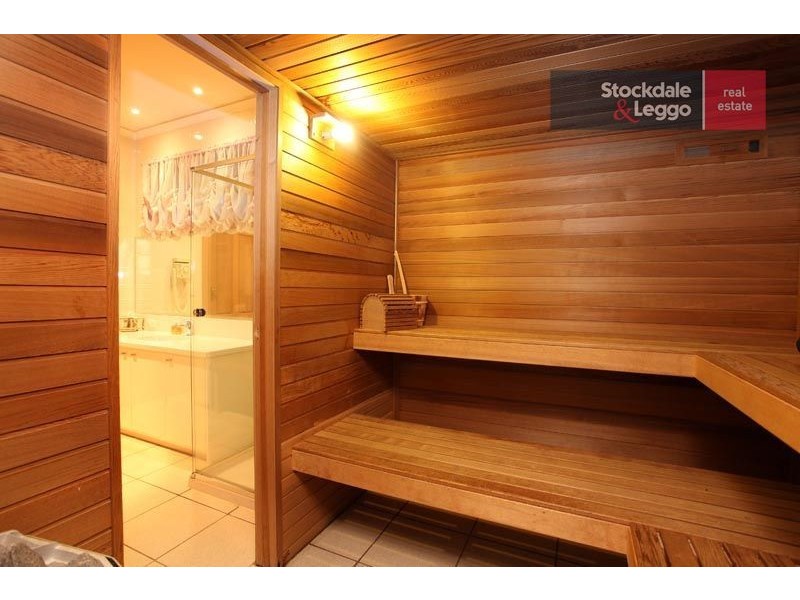 8 Galashiels Terrace, Greenvale VIC 3059