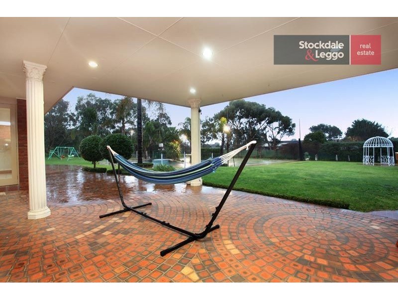 8 Galashiels Terrace, Greenvale VIC 3059