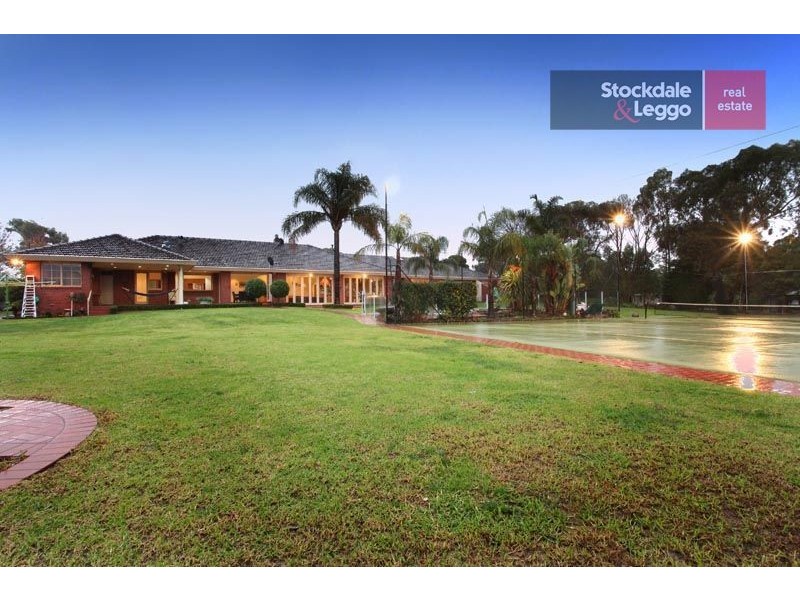 8 Galashiels Terrace, Greenvale VIC 3059