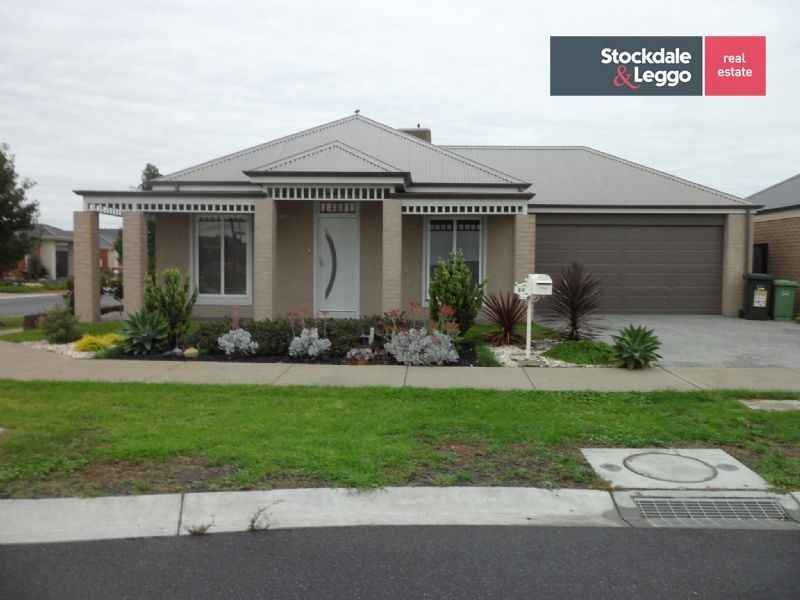 26 Dempster Drive, Craigieburn VIC 3064