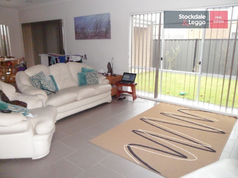 26 Dempster Drive, Craigieburn VIC 3064
