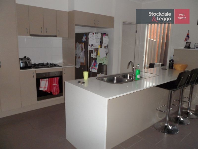 26 Dempster Drive, Craigieburn VIC 3064