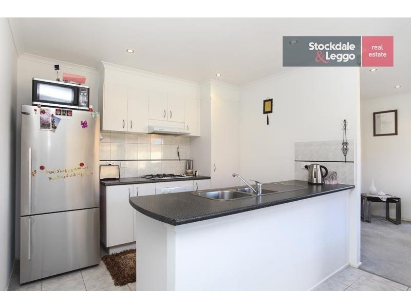 15 Tigris Court, Roxburgh Park VIC 3064