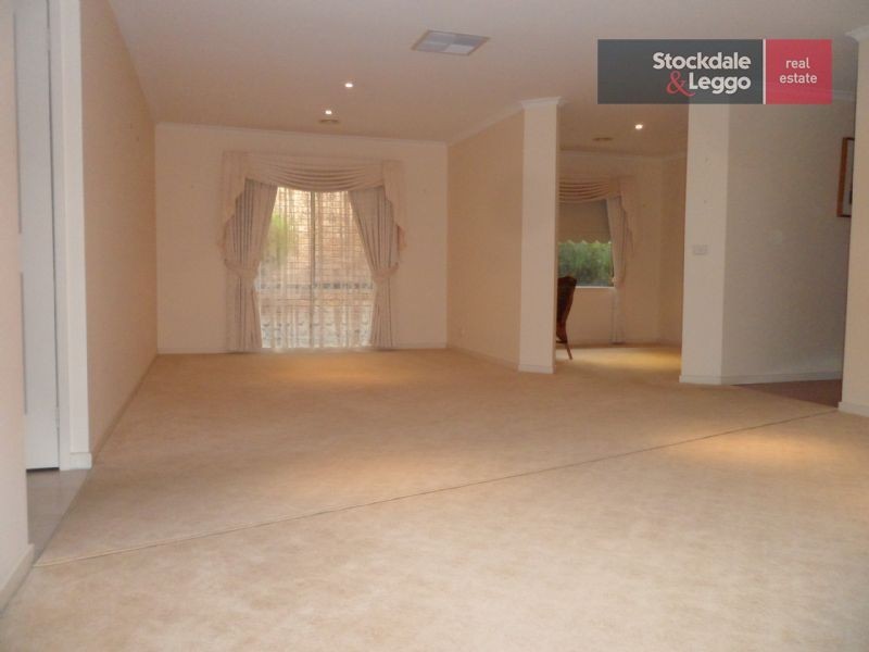 9 Inkeepers Way, Attwood VIC 3049