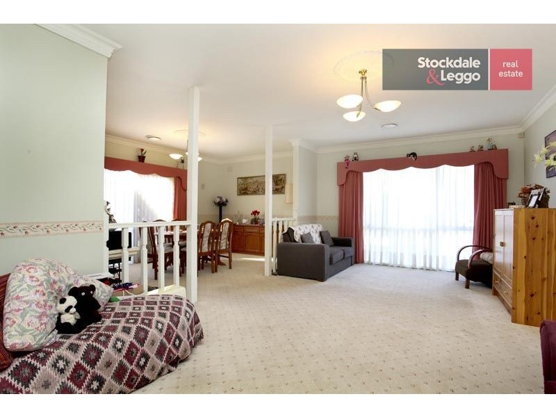 15 Airdrie Mews, Greenvale VIC 3059