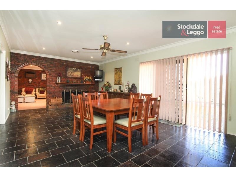 15 Airdrie Mews, Greenvale VIC 3059