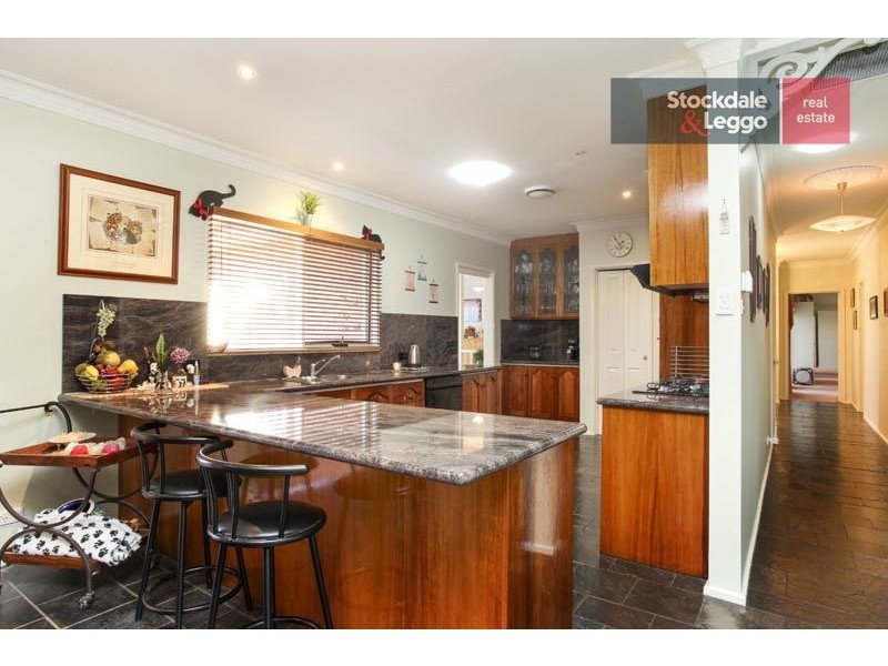 15 Airdrie Mews, Greenvale VIC 3059