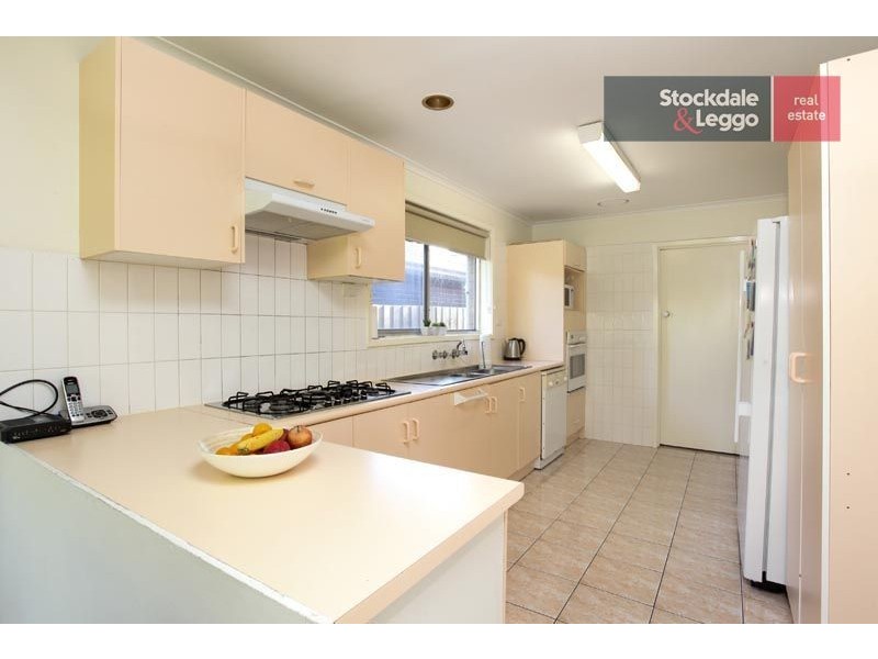 4 Fiona Court, Gladstone Park VIC 3043