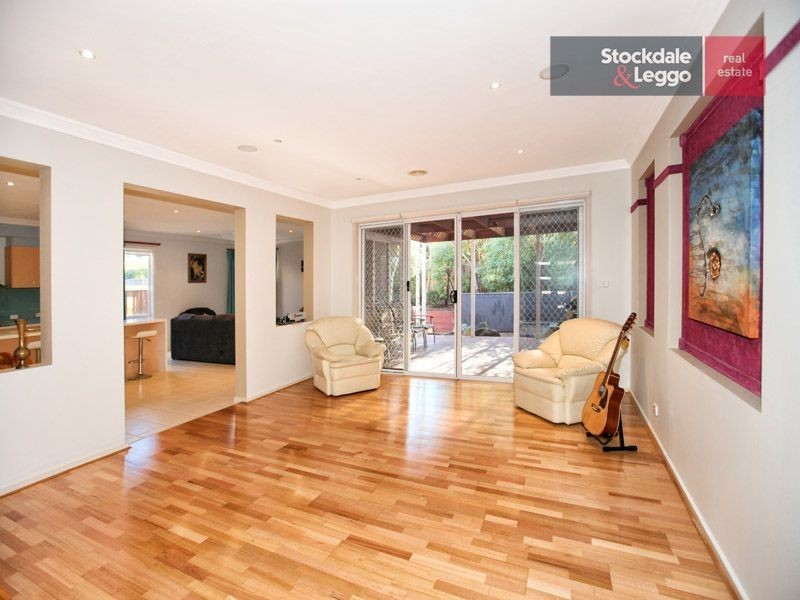 10 Scarborough Terrace, Craigieburn VIC 3064