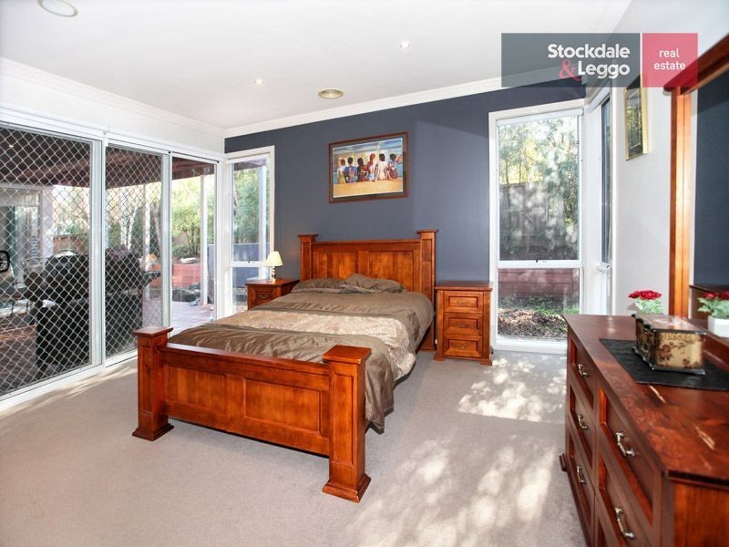 10 Scarborough Terrace, Craigieburn VIC 3064