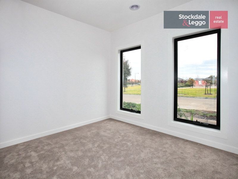 4 Falkland Road, Craigieburn VIC 3064