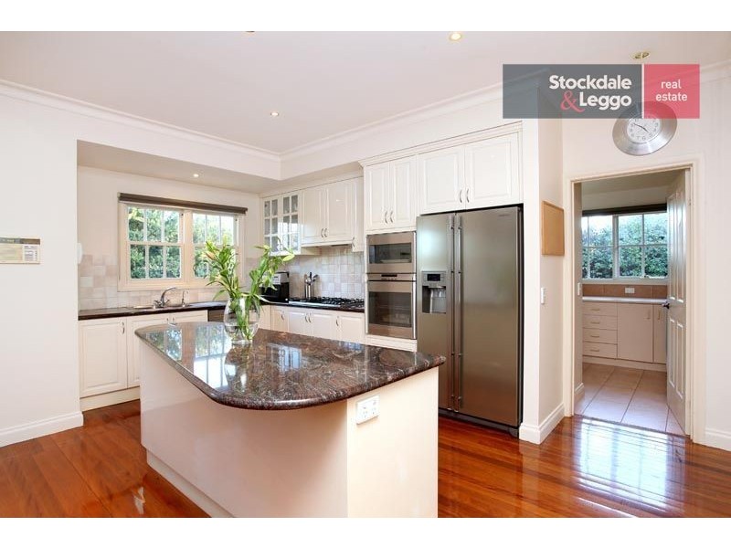 26 Mossgiel Avenue, Greenvale VIC 3059