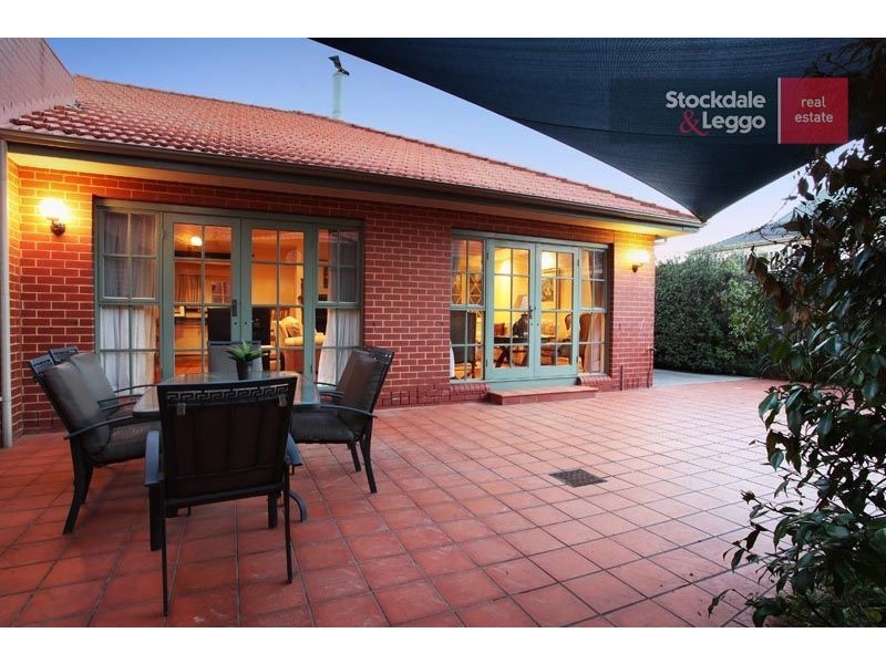 26 Mossgiel Avenue, Greenvale VIC 3059