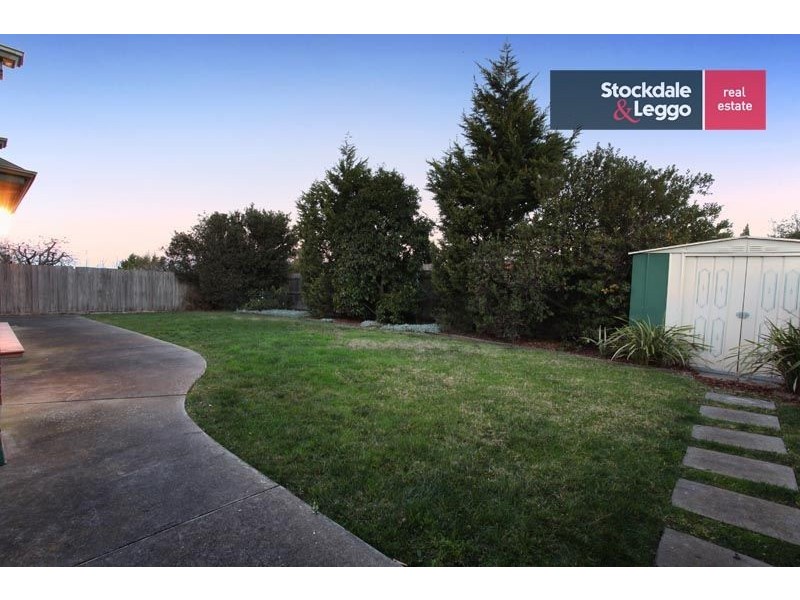26 Mossgiel Avenue, Greenvale VIC 3059