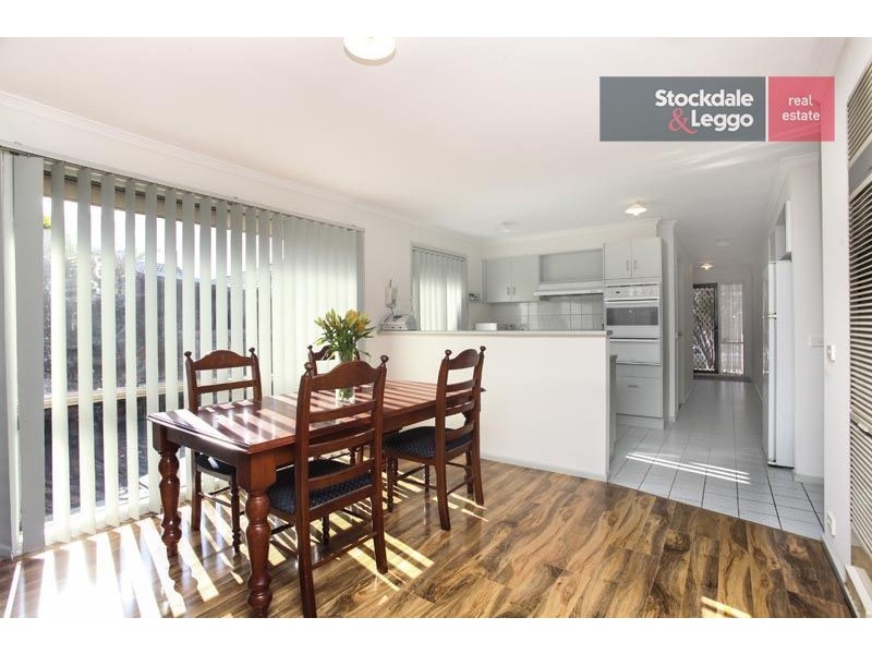 4 Gardenview Grove, Westmeadows VIC 3049