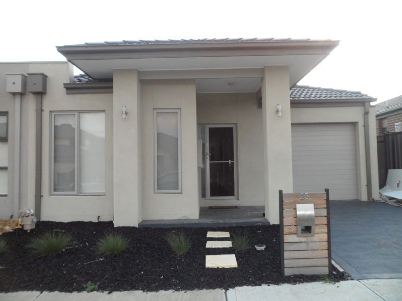 23 Clapham Way, Craigieburn VIC 3064