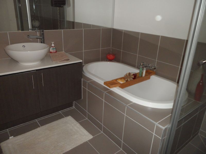 23 Clapham Way, Craigieburn VIC 3064