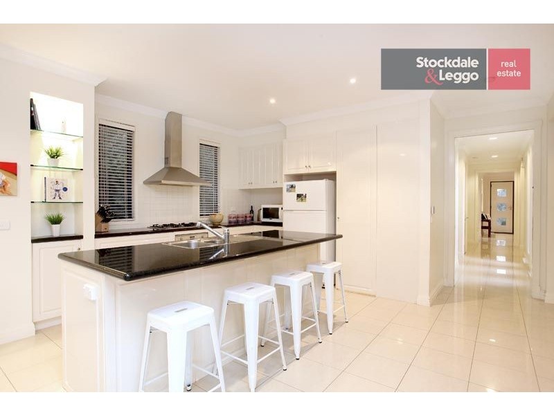 5 Knapdale Court, Greenvale VIC 3059