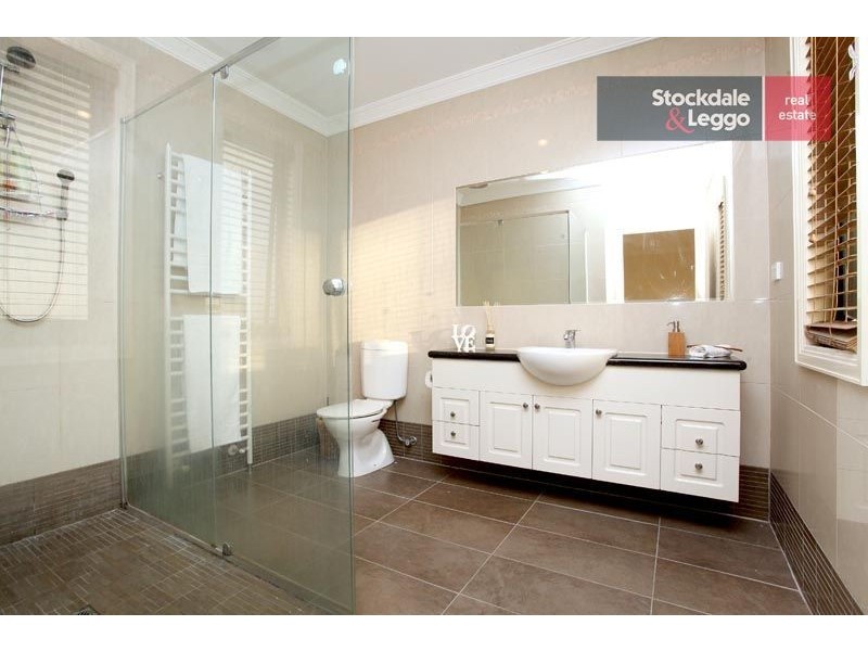 5 Knapdale Court, Greenvale VIC 3059