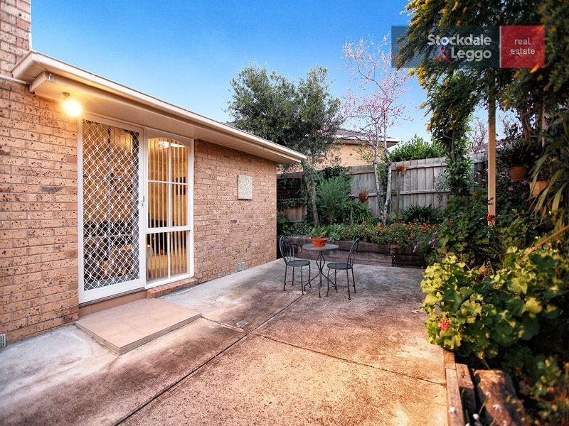 8 Glendale Place, Gladstone Park VIC 3043