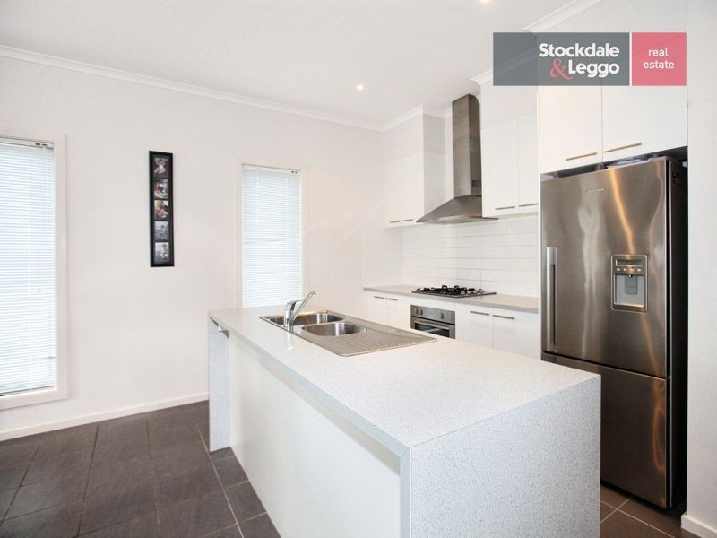 2 Stafford Link, Craigieburn VIC 3064