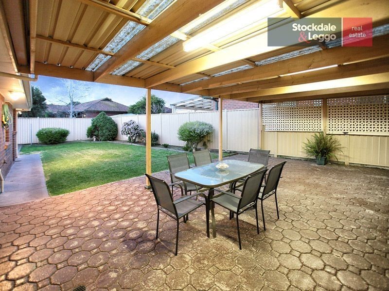 57 The Circuit, Gladstone Park VIC 3043