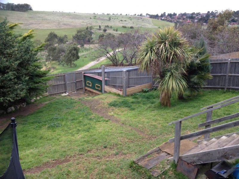 80 Erinbank Crescent, Westmeadows VIC 3049