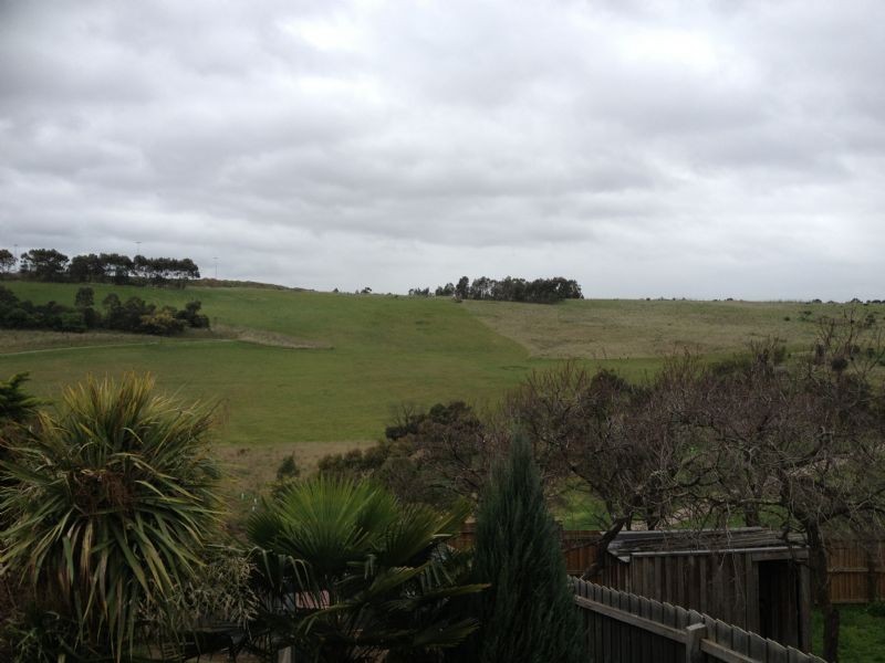 80 Erinbank Crescent, Westmeadows VIC 3049