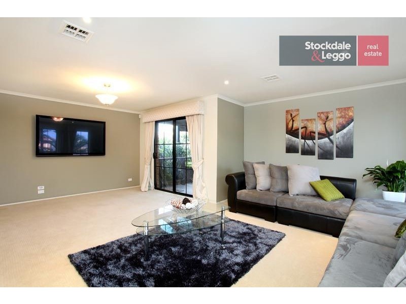 45 Willowbank Way, Attwood VIC 3049