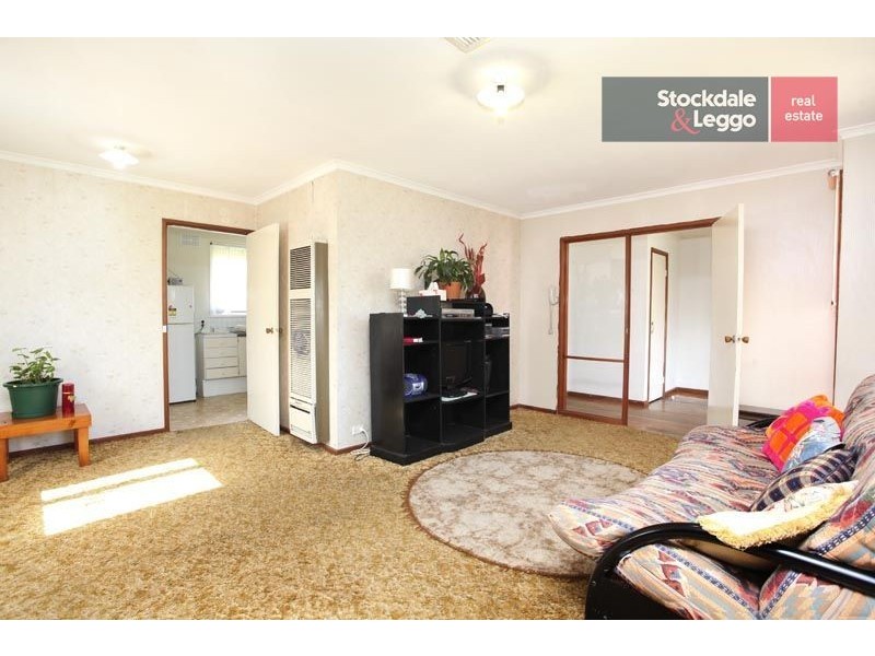 14 Townsend Avenue, Gladstone Park VIC 3043