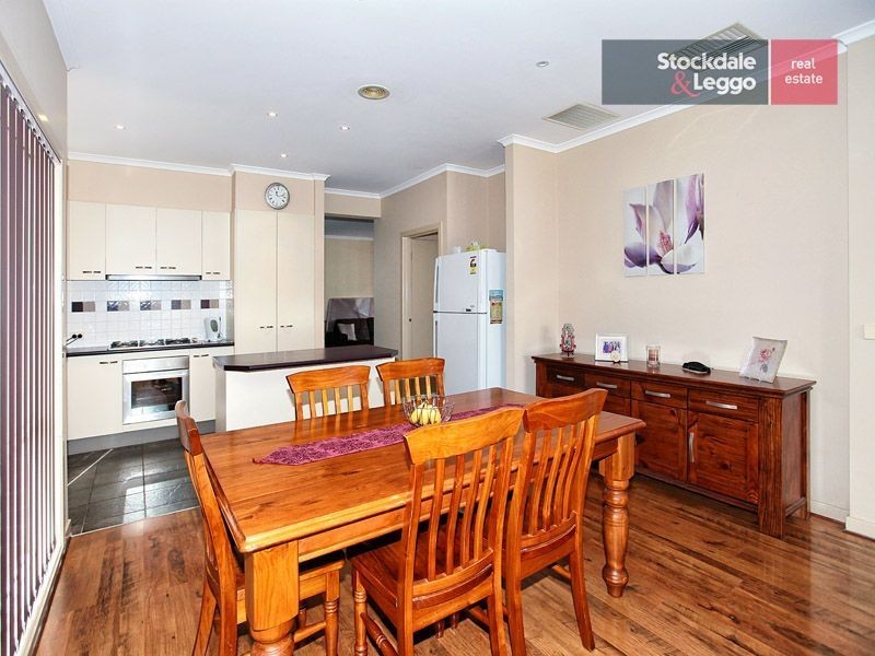 6 Pinehurst Rise, Craigieburn VIC 3064