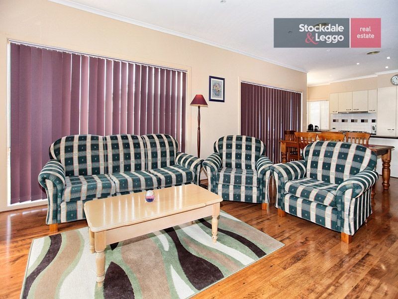 6 Pinehurst Rise, Craigieburn VIC 3064