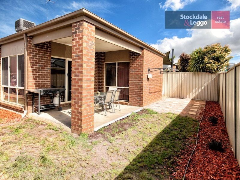 6 Pinehurst Rise, Craigieburn VIC 3064