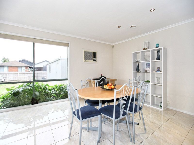 2 Nunney Court, Craigieburn VIC 3064