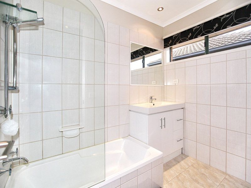 2 Nunney Court, Craigieburn VIC 3064