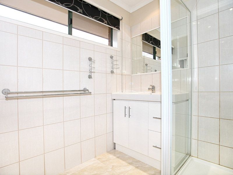 2 Nunney Court, Craigieburn VIC 3064