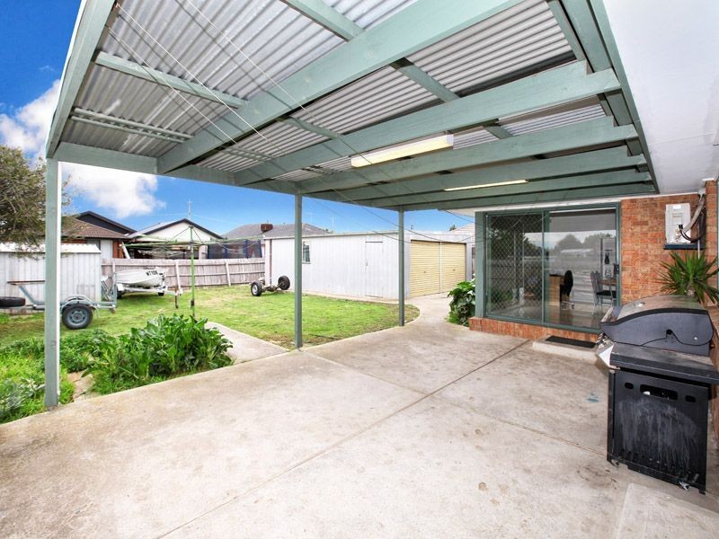 2 Nunney Court, Craigieburn VIC 3064