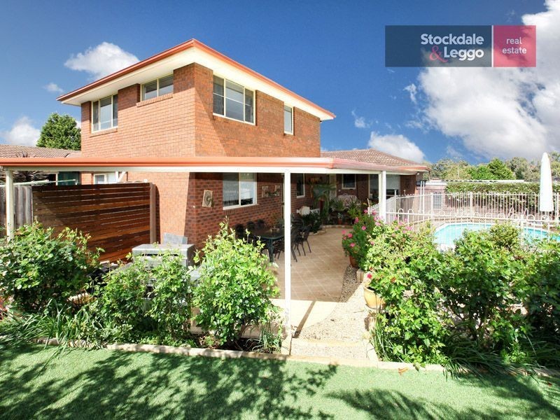 28 Clovelly Drive, Craigieburn VIC 3064