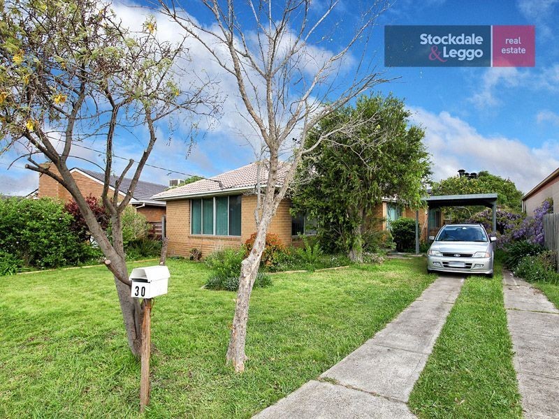 30 Katrina Drive, Gladstone Park VIC 3043