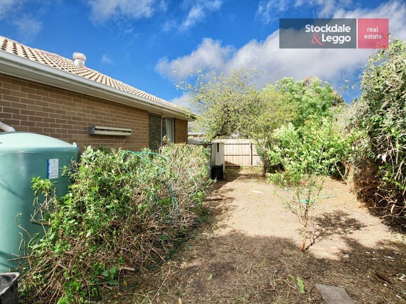 30 Katrina Drive, Gladstone Park VIC 3043