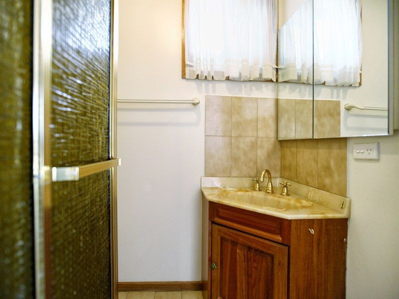 13 Heversham Grove, Greenvale VIC 3059