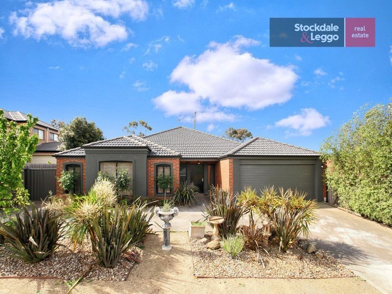 12 Castlehill Avenue, Greenvale VIC 3059