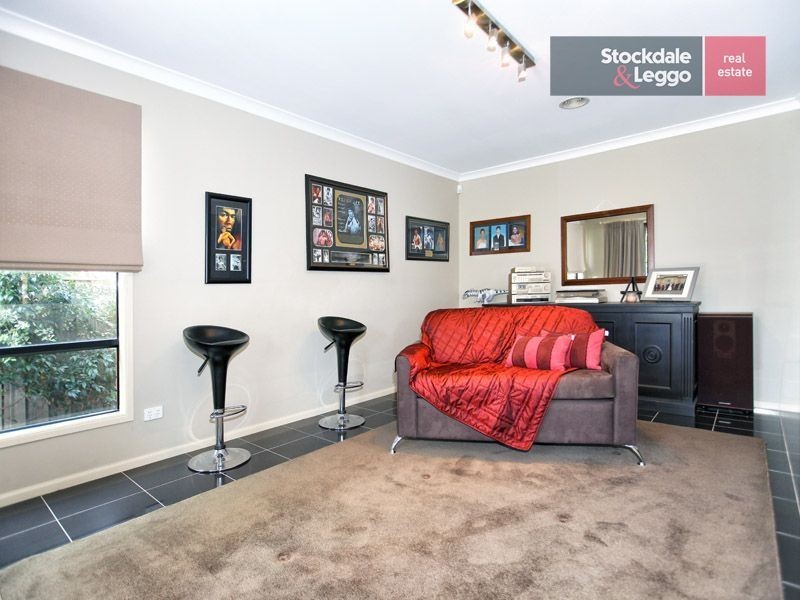 12 Castlehill Avenue, Greenvale VIC 3059