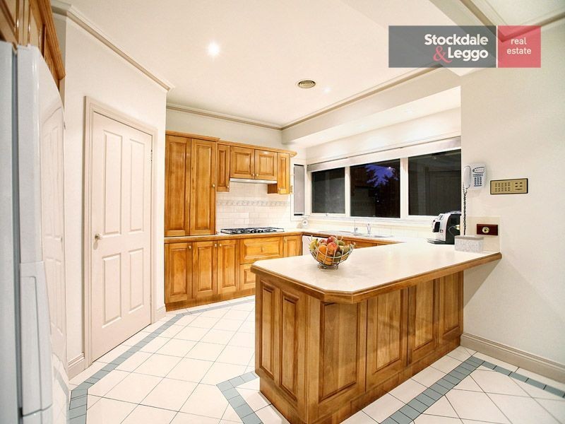 17 Ivanhoe Court, Greenvale VIC 3059