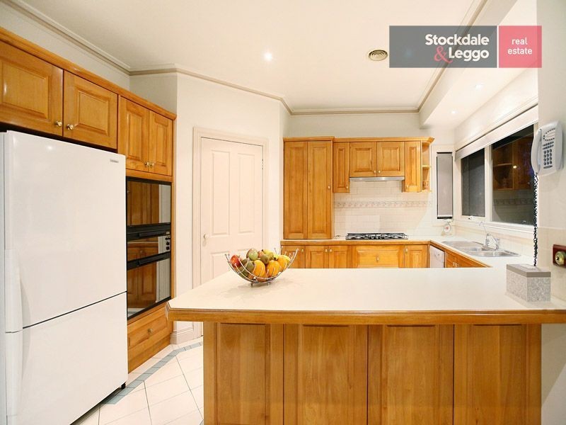 17 Ivanhoe Court, Greenvale VIC 3059