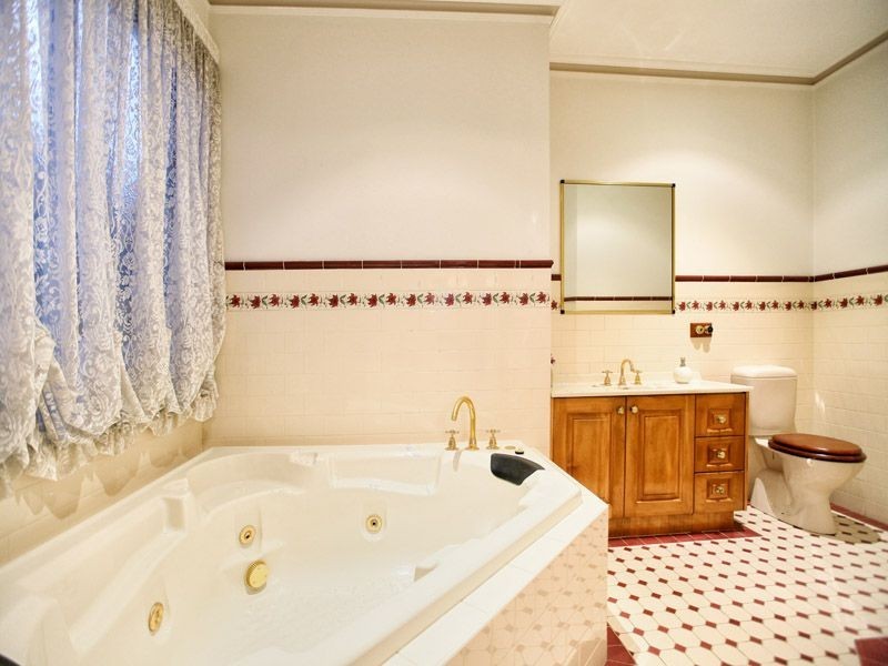 17 Ivanhoe Court, Greenvale VIC 3059