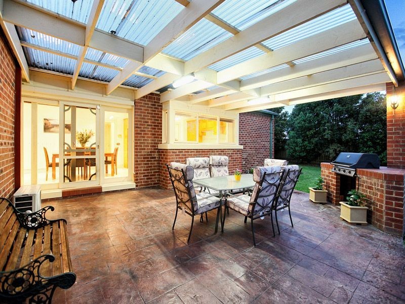 17 Ivanhoe Court, Greenvale VIC 3059