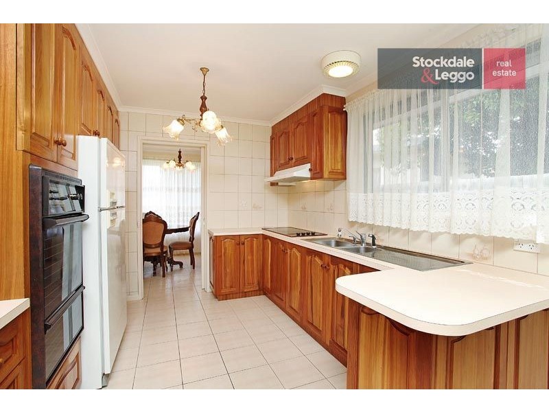 34 Goodwood Crescent, Gladstone Park VIC 3043