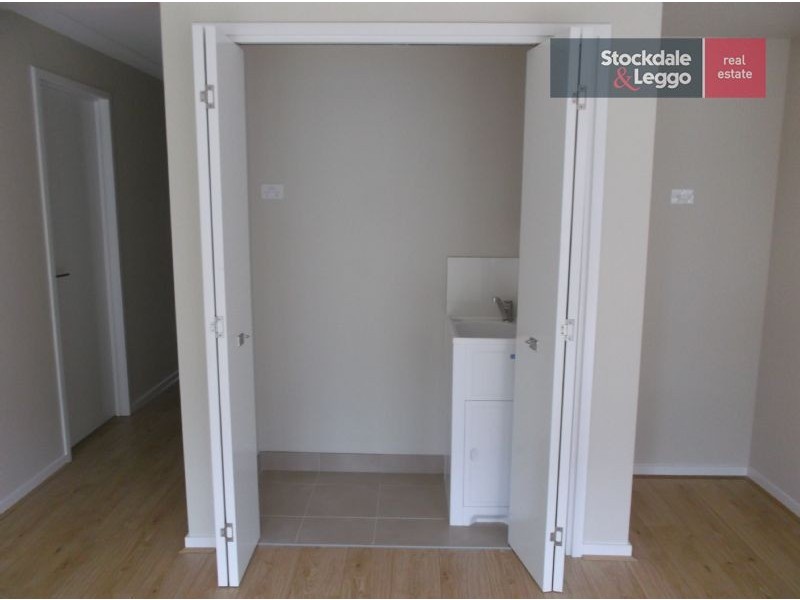 122 Moor Park Drive, Craigieburn VIC 3064